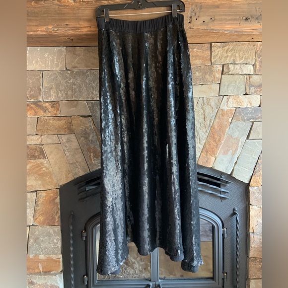 Chan Luu Dresses & Skirts - Chan Luu * Beautiful * Long Black Sequin Maxi Skirt